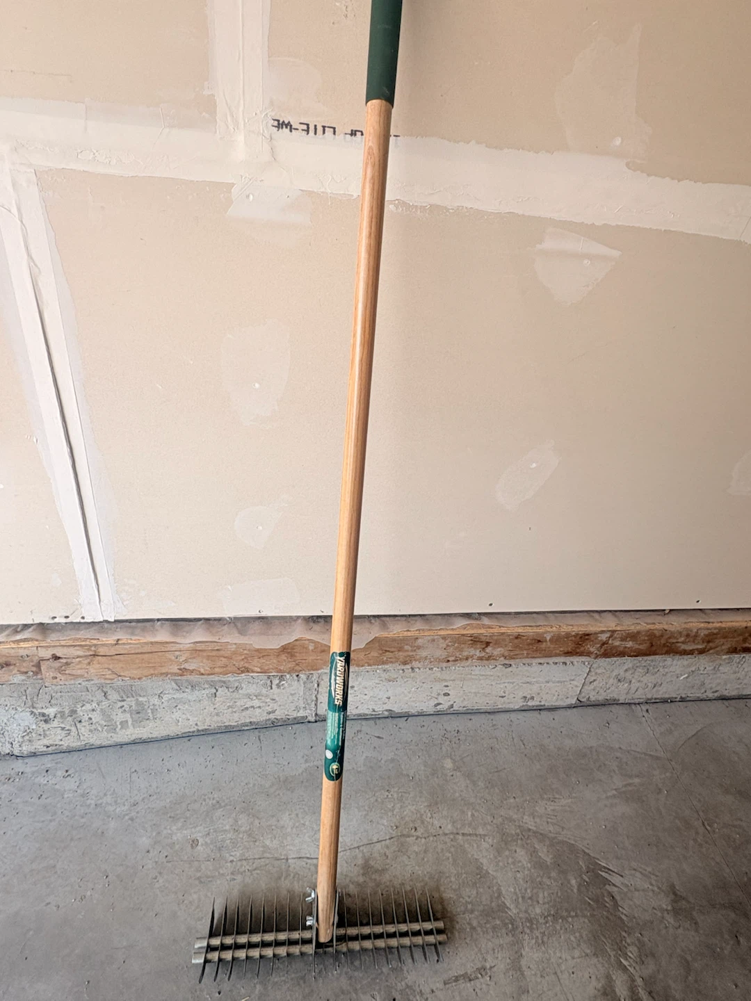 Yardworks Lawn Rake , $10 - photo 2