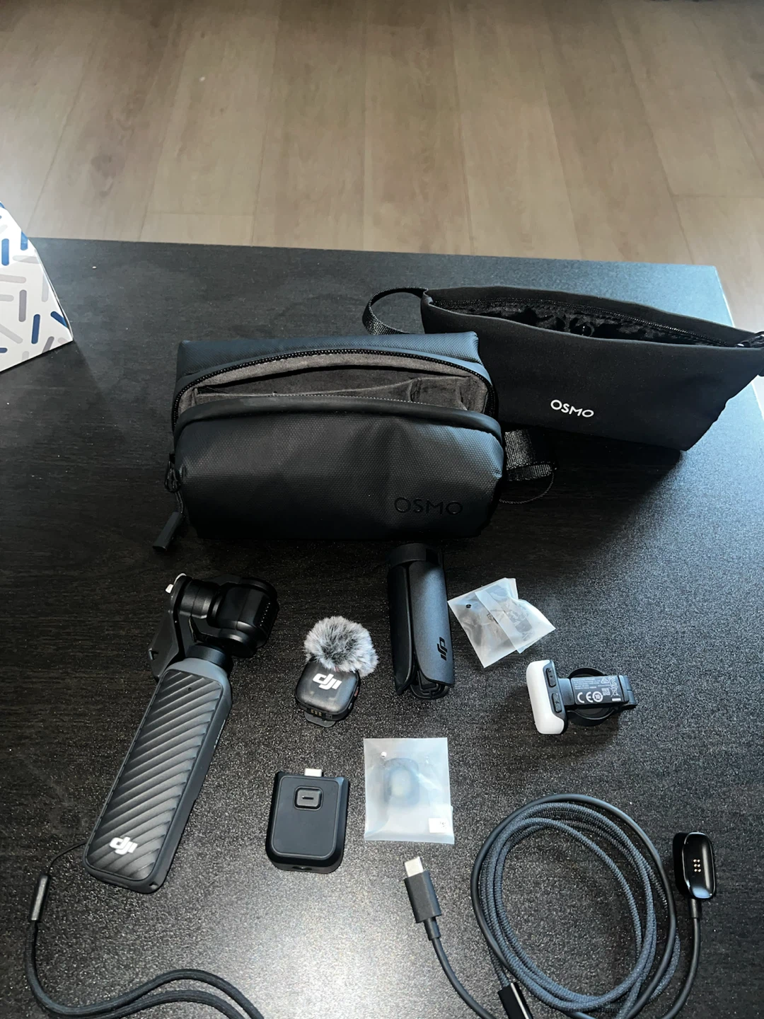 DJI Osmo Pocket 4 Creator Combo with Mic 3 – Like New - photo 2