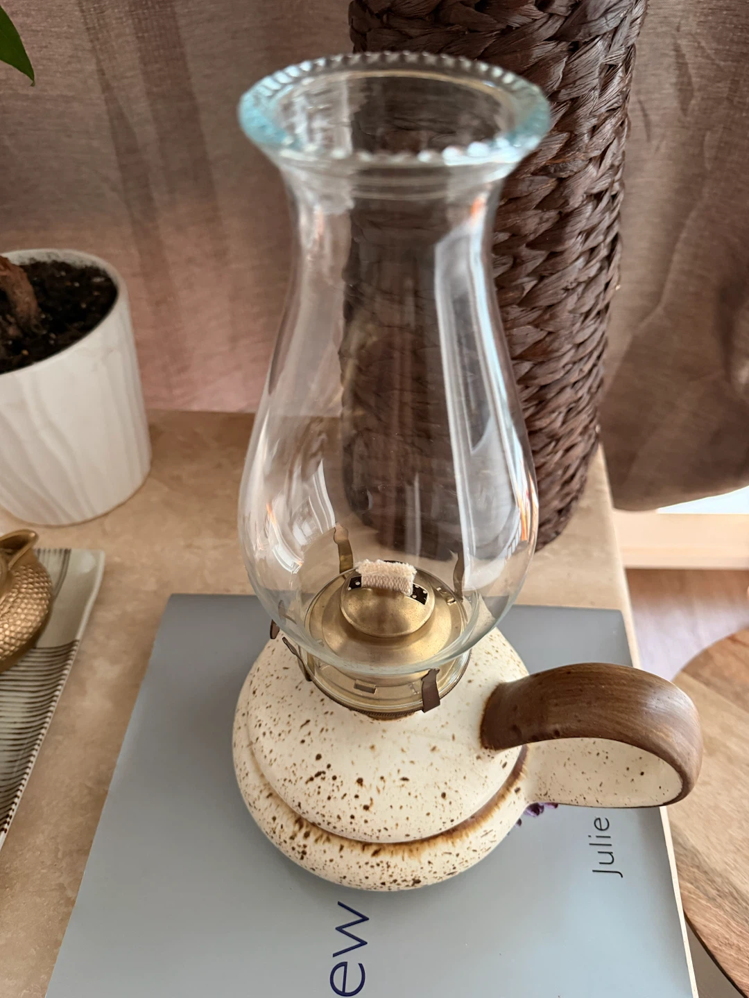 Vintage Ceramic Oil Lamp with Glass Shade - photo 5