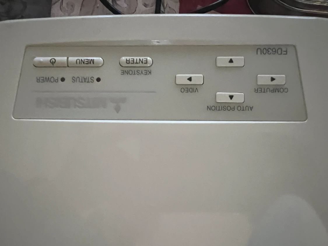Mitsubishi FD630U Projector - photo 5