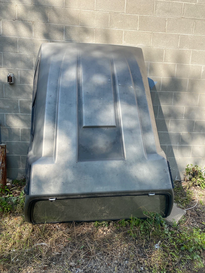 Friberglass Truck Cap, Nissan Frontier - photo 2