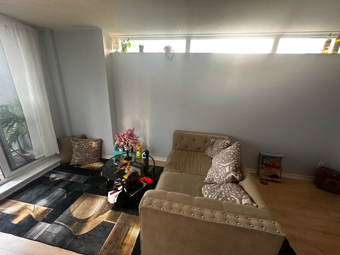 Furnished Private Room – Liberty Village - photo 5