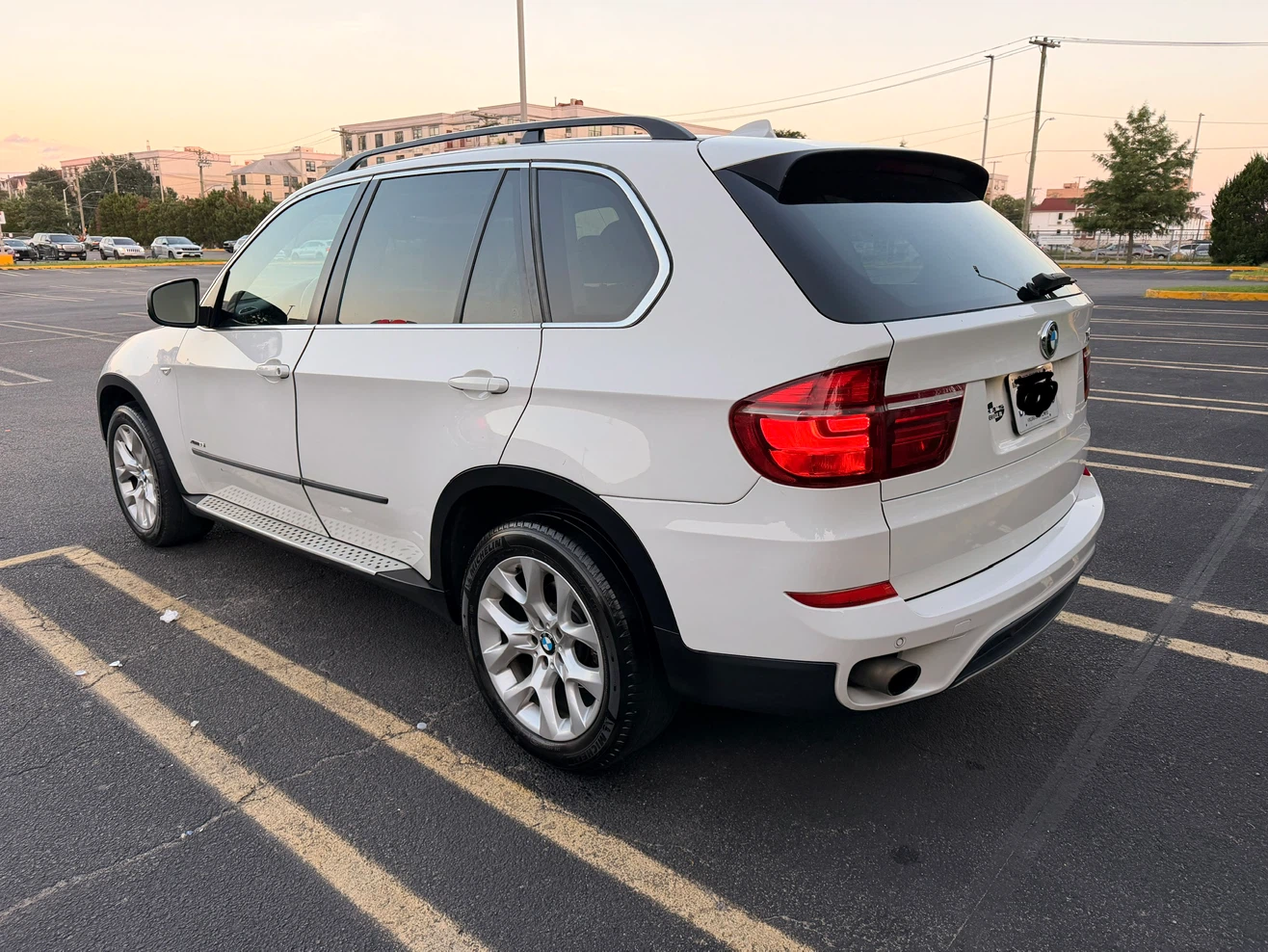 White BMW X5 PREMIUM - photo 5