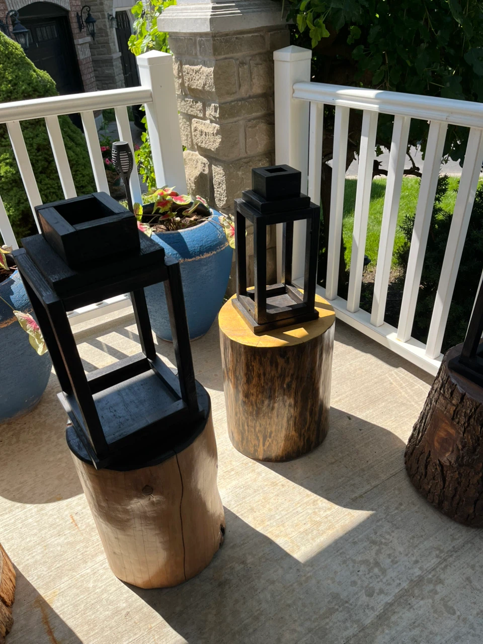 Wood stump side tables - photo 3