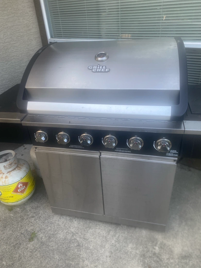 Grill Chef 5-Burner Propane Grill with Side Burner