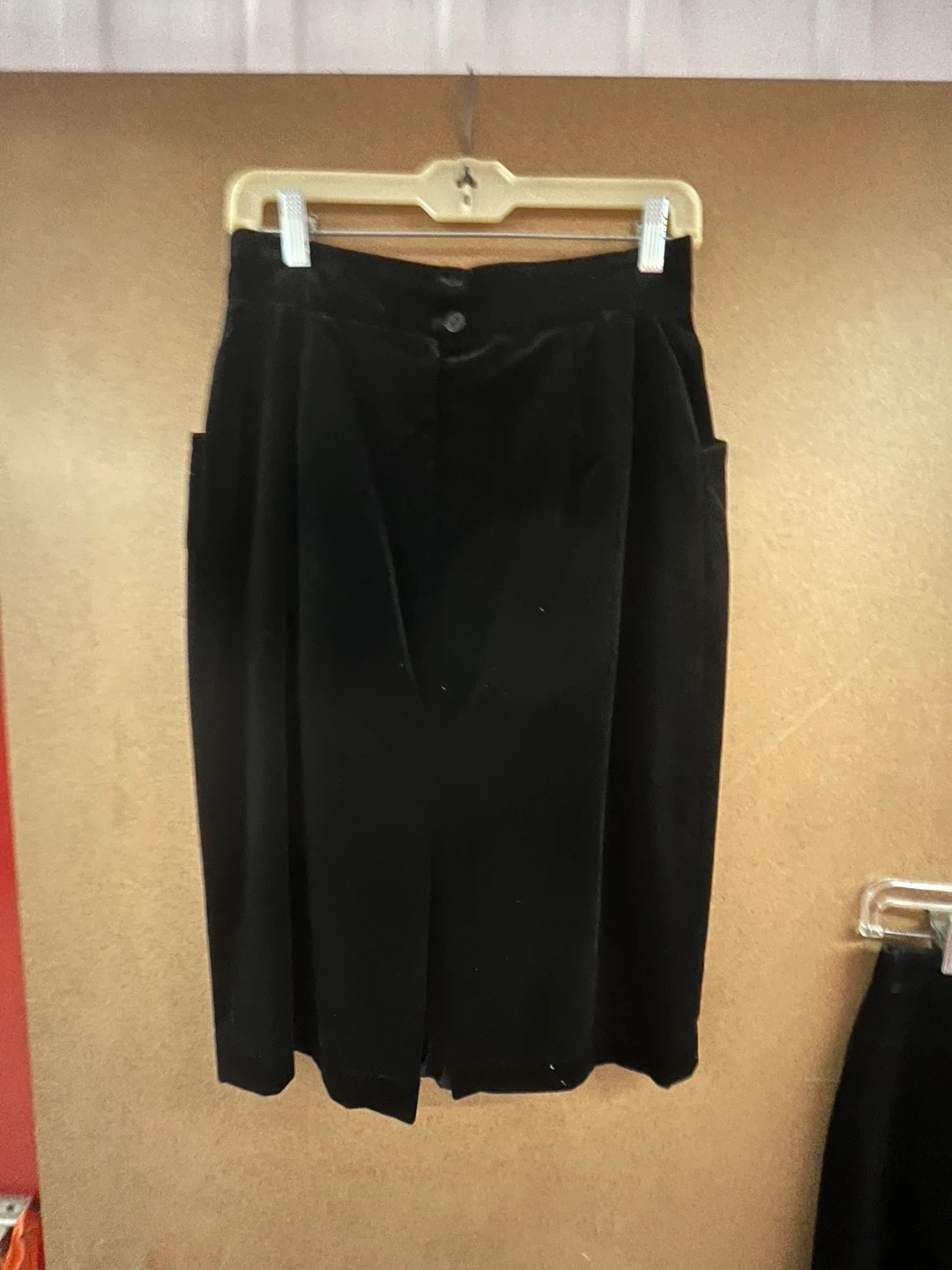 Black  Midi Skirt with Pleated Detail - photo 4