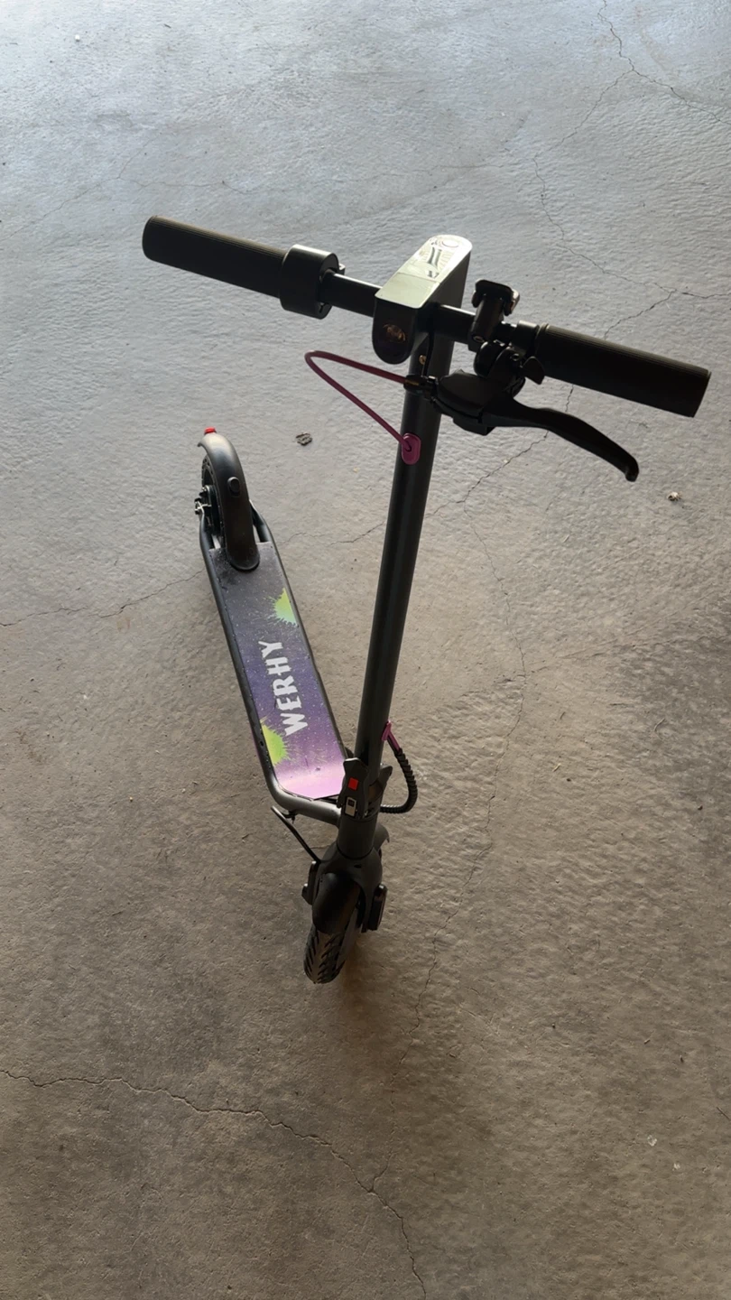 WERHY Electric Scooter new open box - photo 2