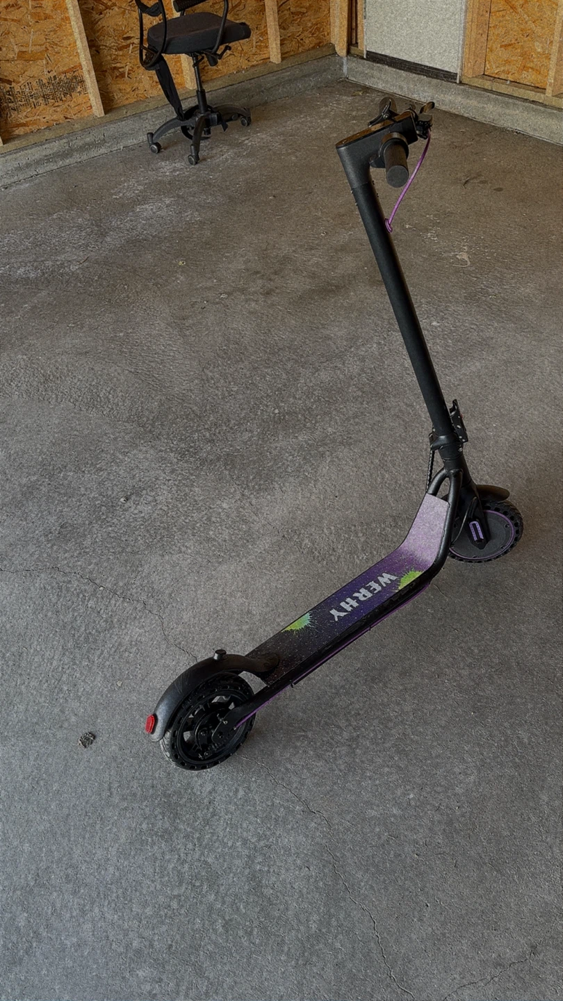 WERHY Electric Scooter new open box - photo 3