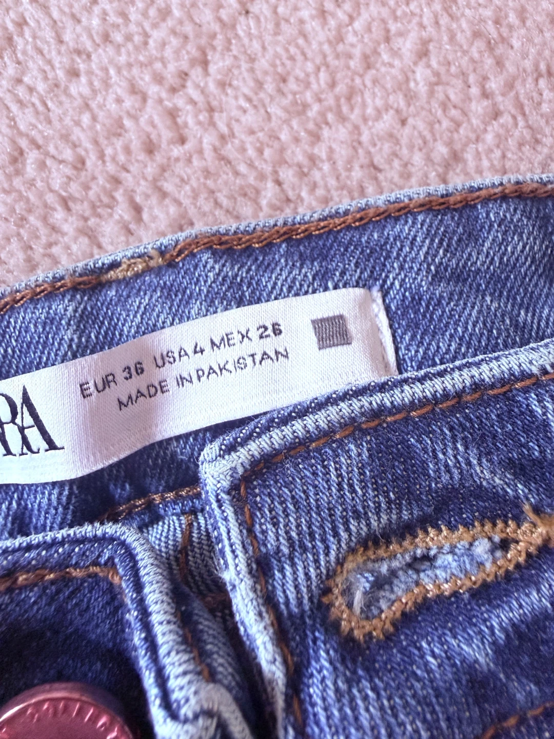 Zara Denim Shorts - Size 4 - photo 3