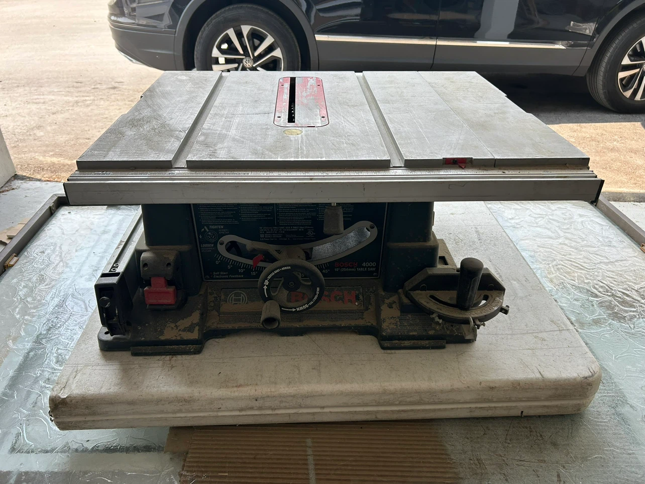 Bosch 4000 10" Table Saw - photo 3