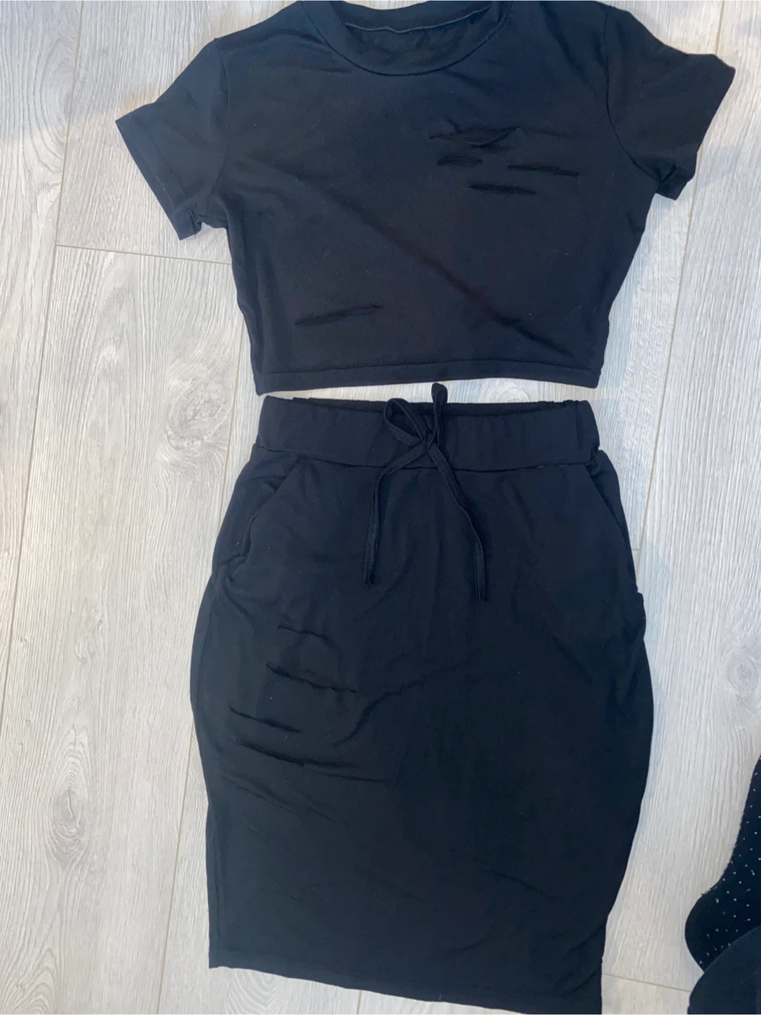 Black Crop Top and Skirt Set - photo 4