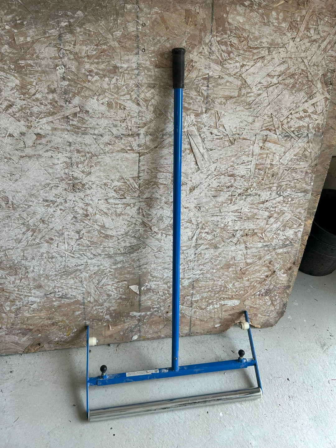 Floor protection applicator