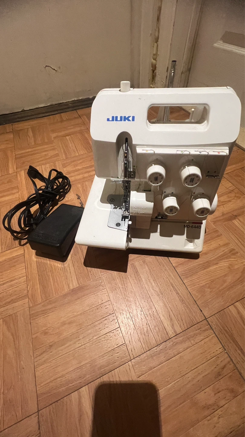 Juki MO-644D Serger Sewing Machine - photo 5