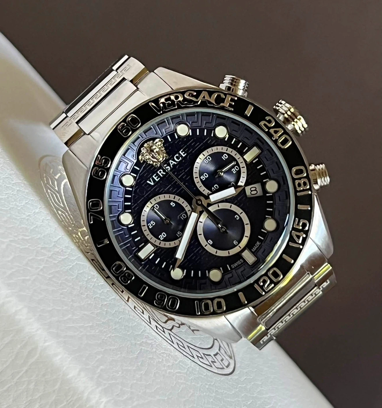 FOR SALE ‼️  Versace Men’s  Chronograph Quartz Blue Dial Watch - photo 2
