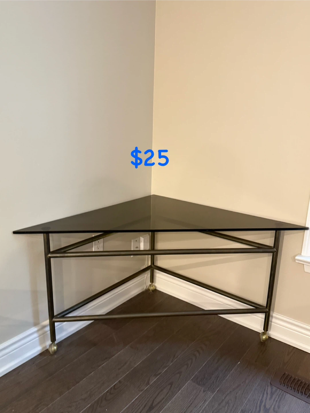 Corner Shelf Unit