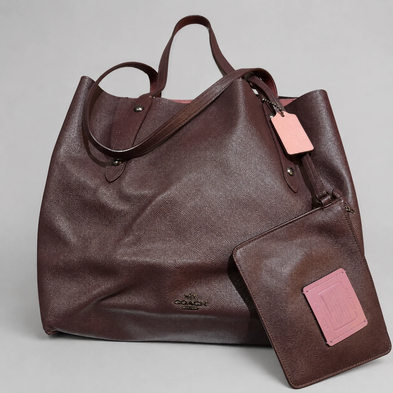 Coach Reversible City Tote with Removable Pouch – F36609
