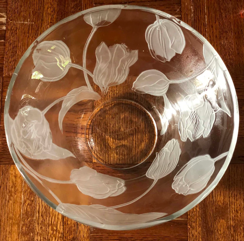 Large Glass Serving Bowl with Frosted Tulip Design