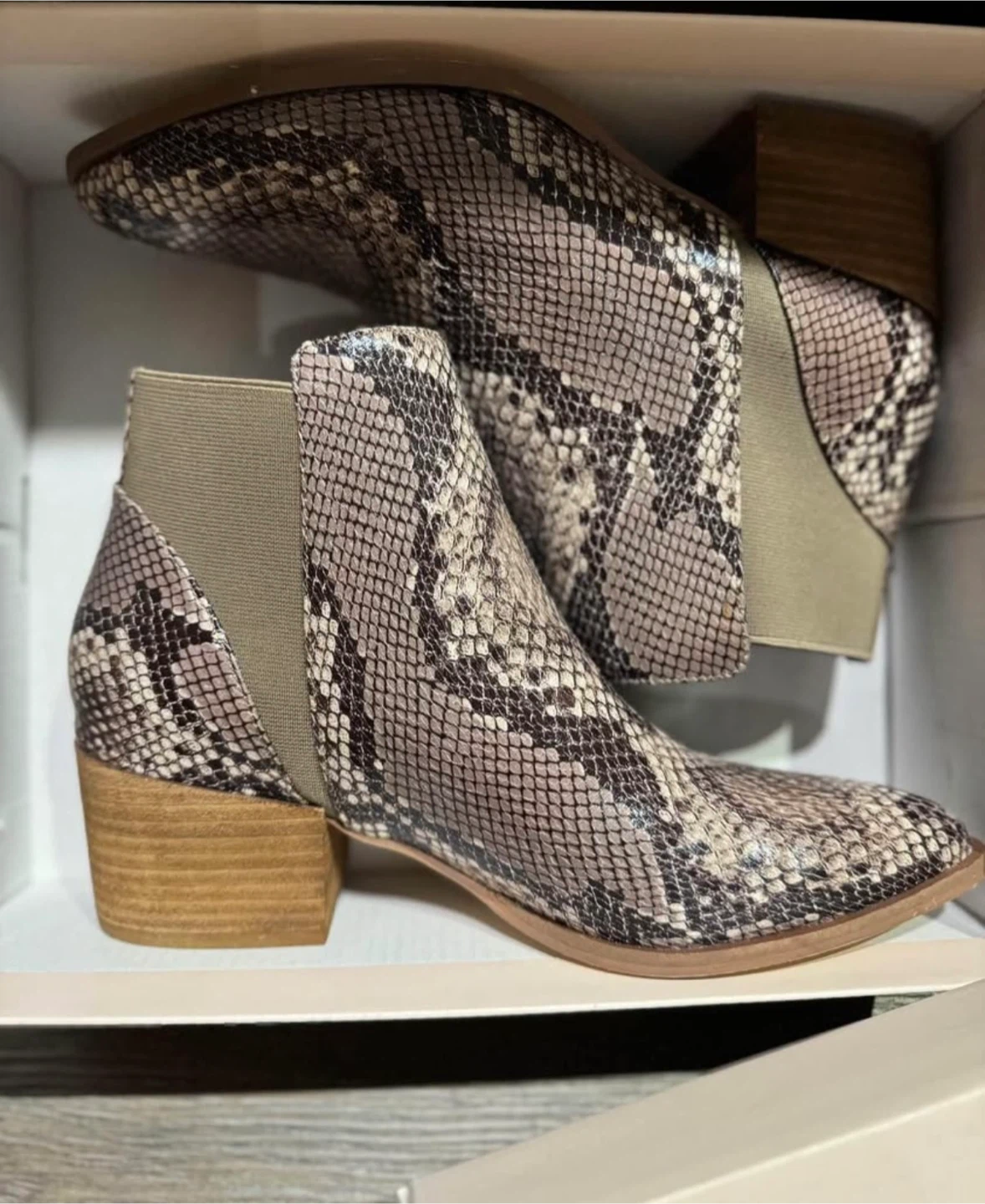 Women’s Boots - photo 2