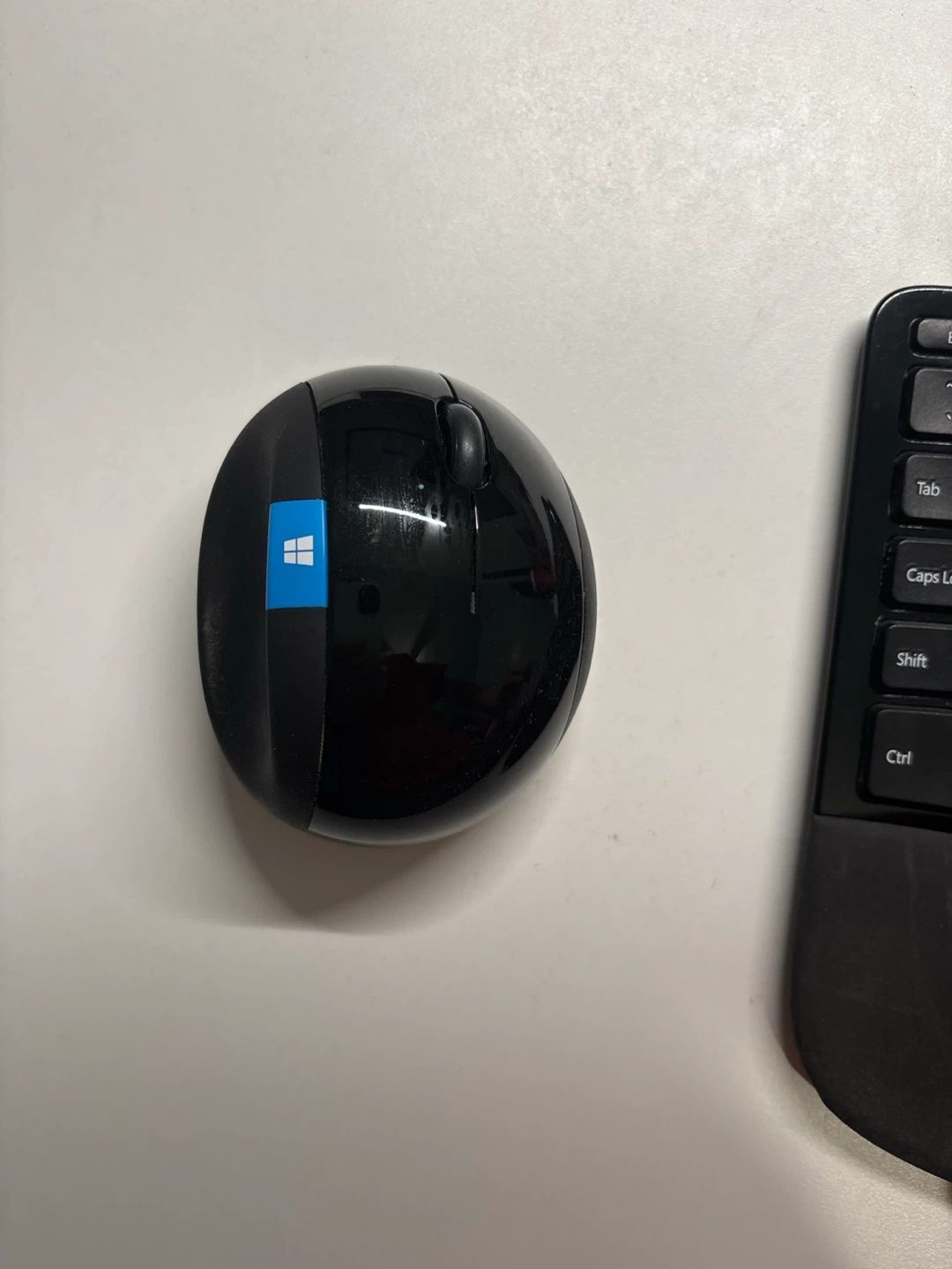 Microsoft Ergonomic Keyboard and Mouse Set - photo 3