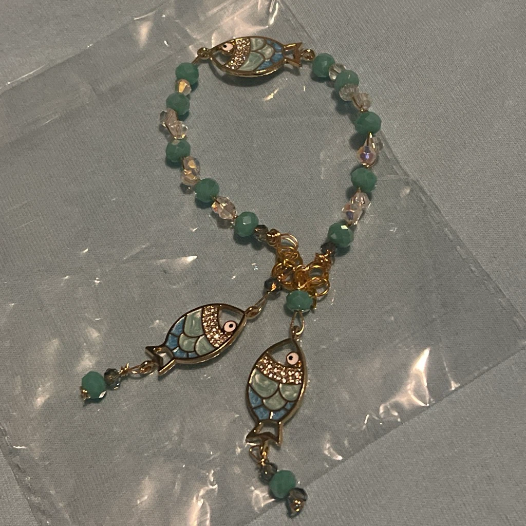 Gold Tone Fish Charm Bracelet - photo 2