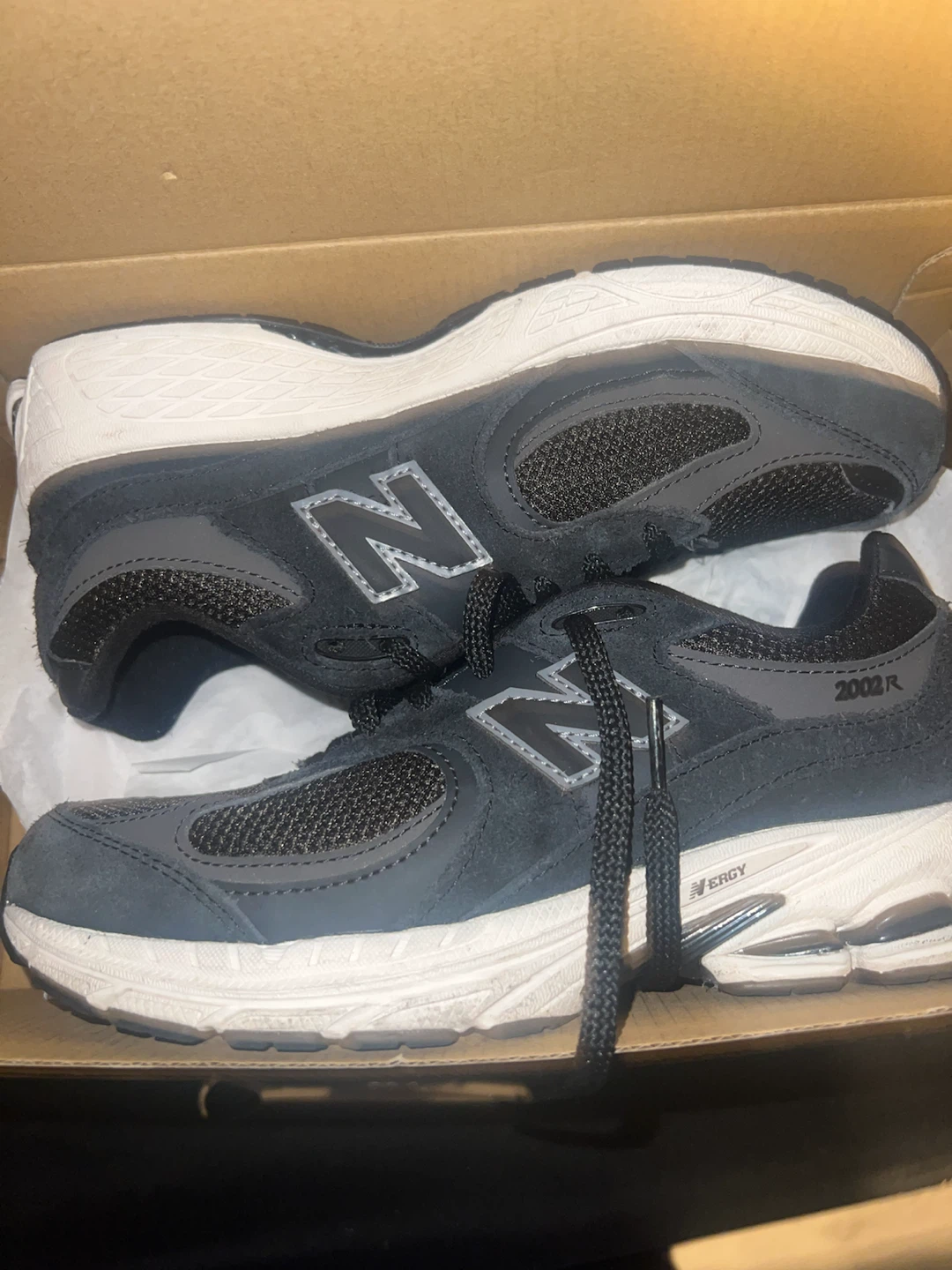 New Balance 2002R Sneakers