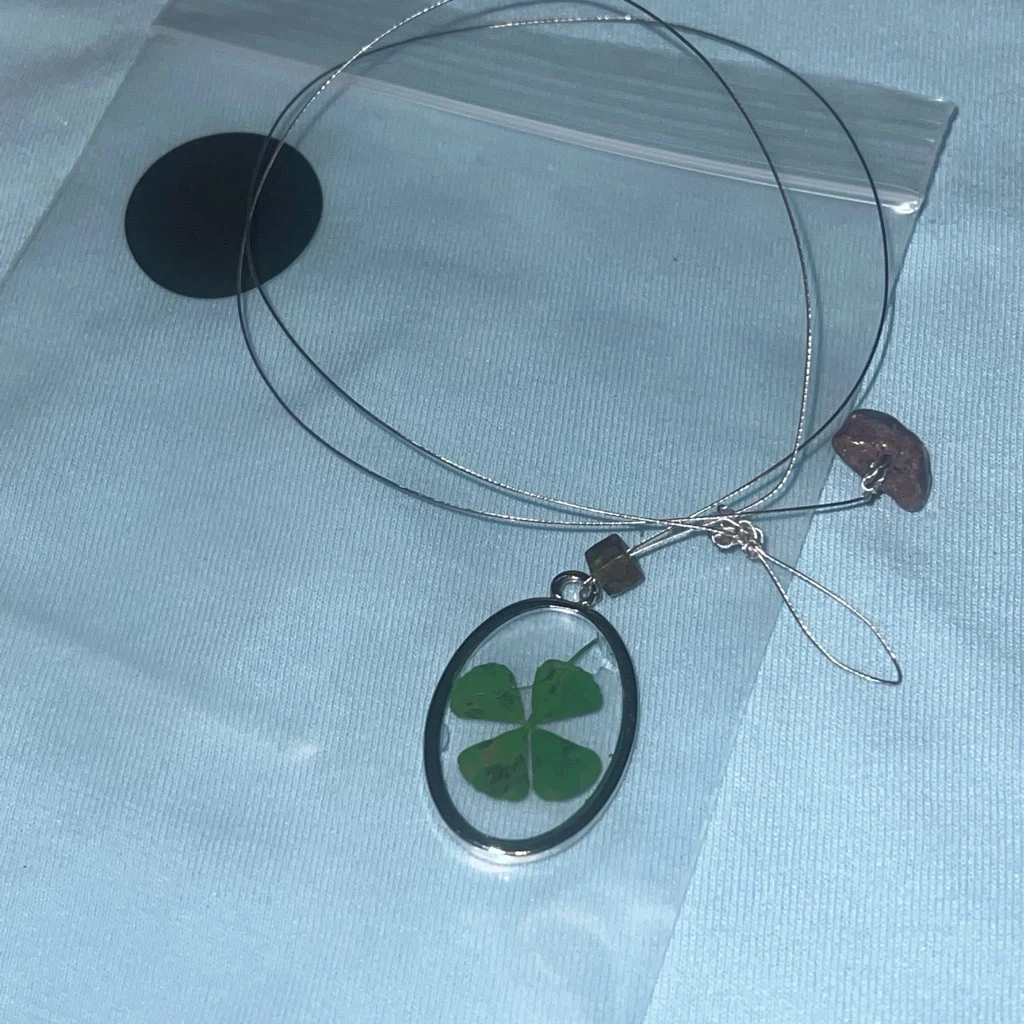 Four Leaf Clover Pendant Necklace - photo 2