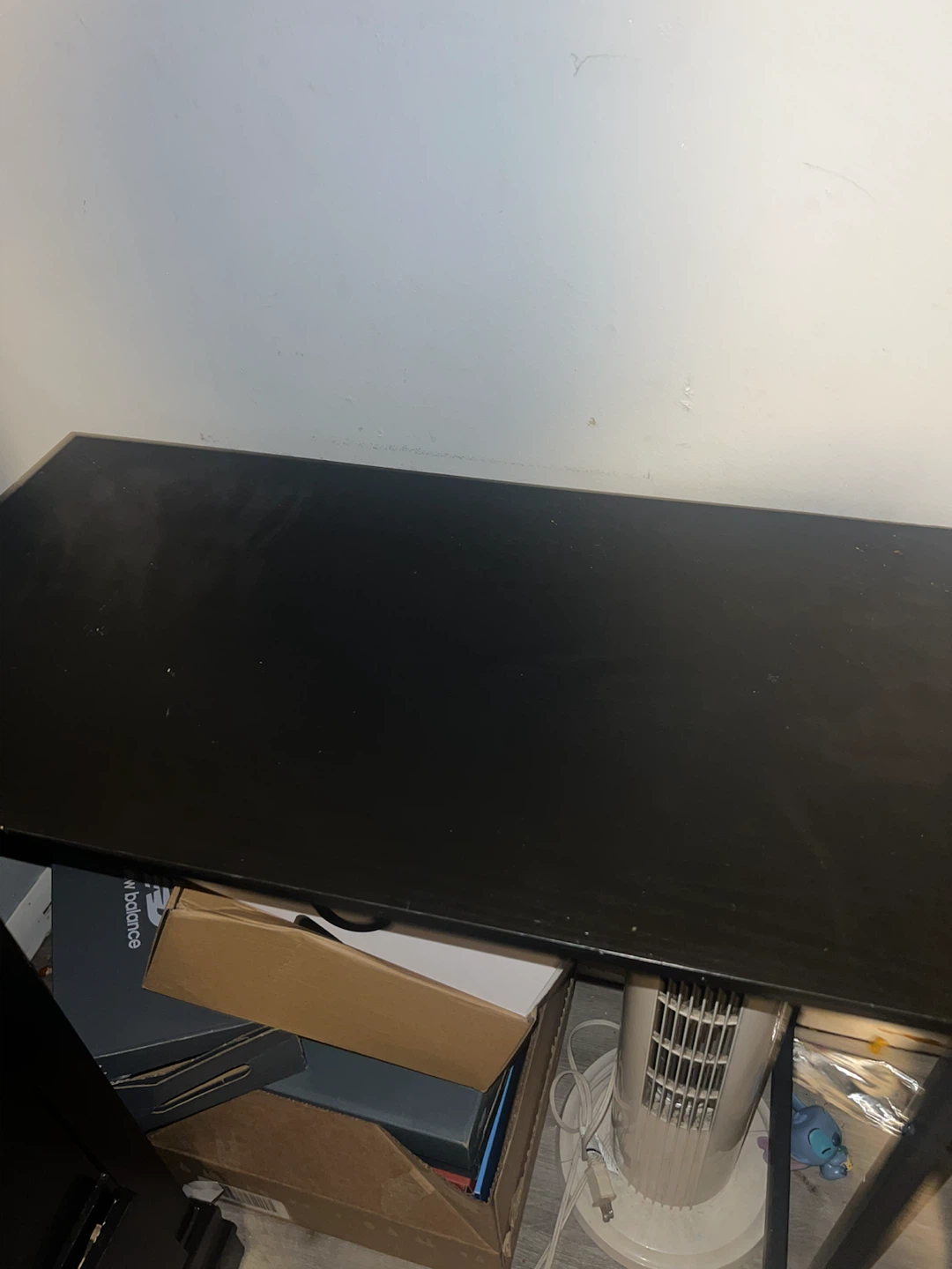 Black Desk