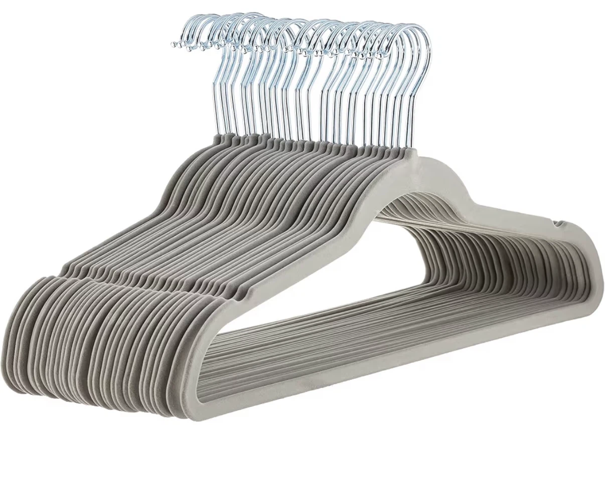 100 Non-Slip Clothes Hangers