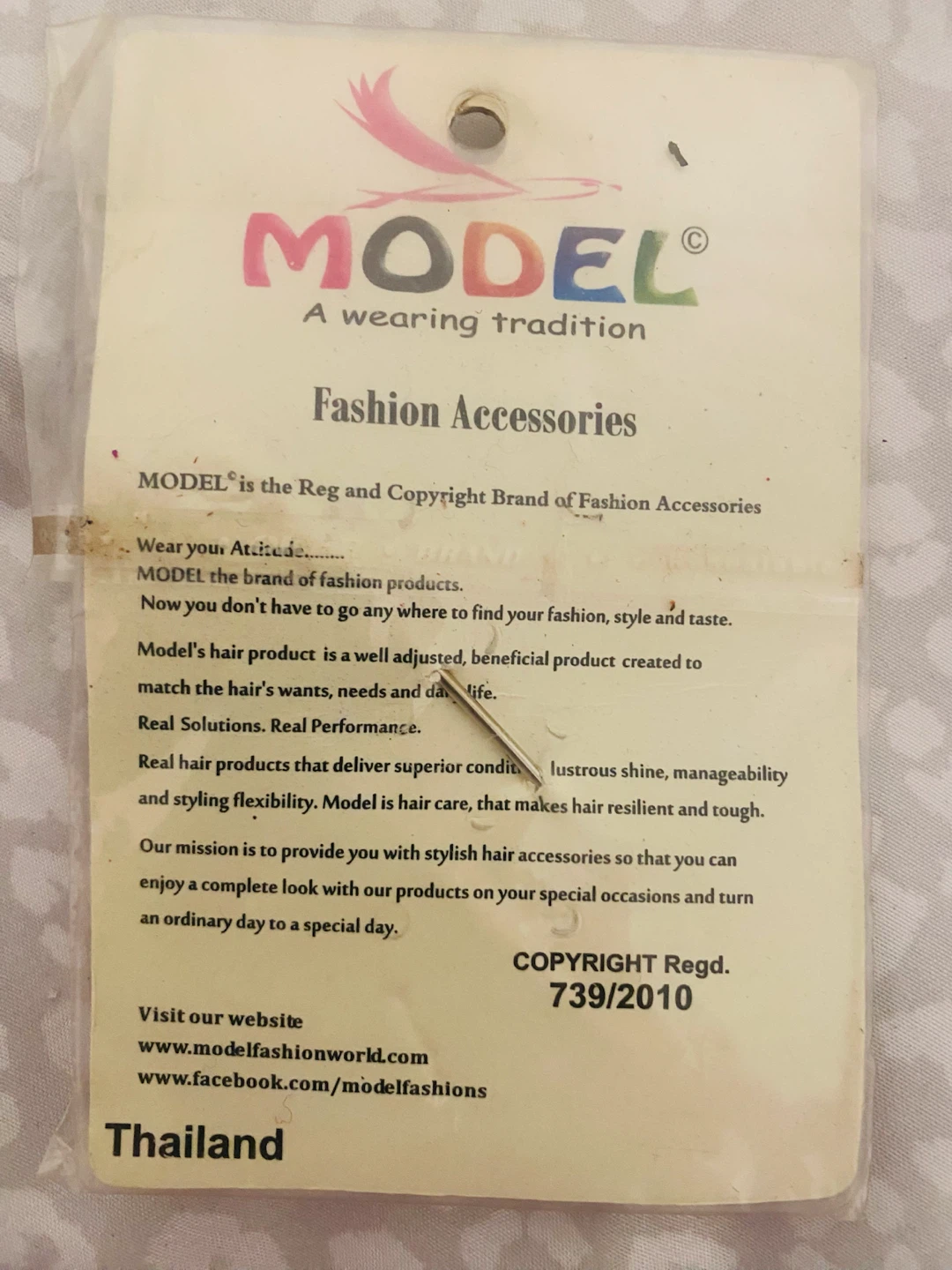 New (unused) MODEL Fashion Accessory Brooch - photo 2
