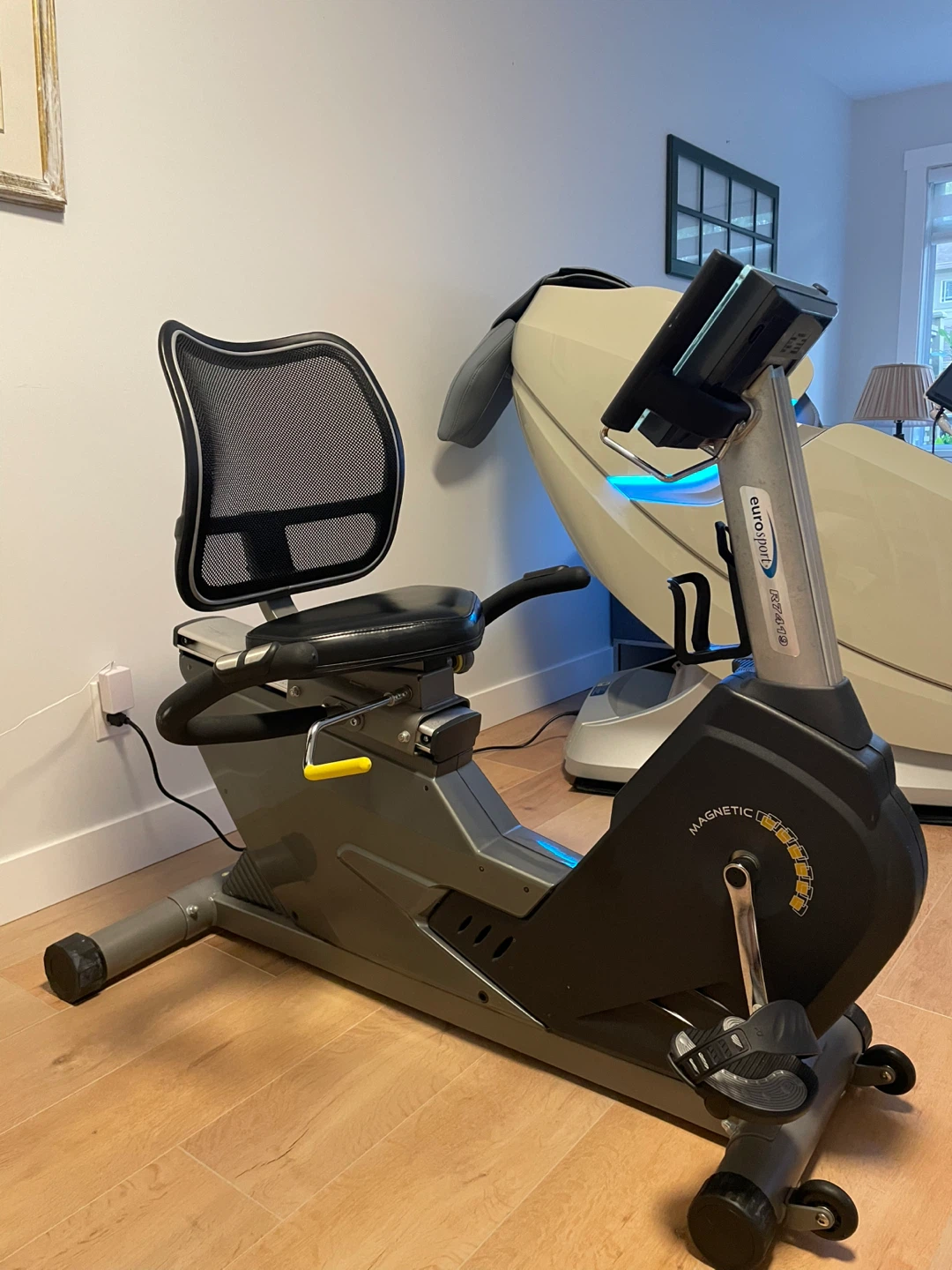 Eurosport RT410 Recumbent Exercise Bike