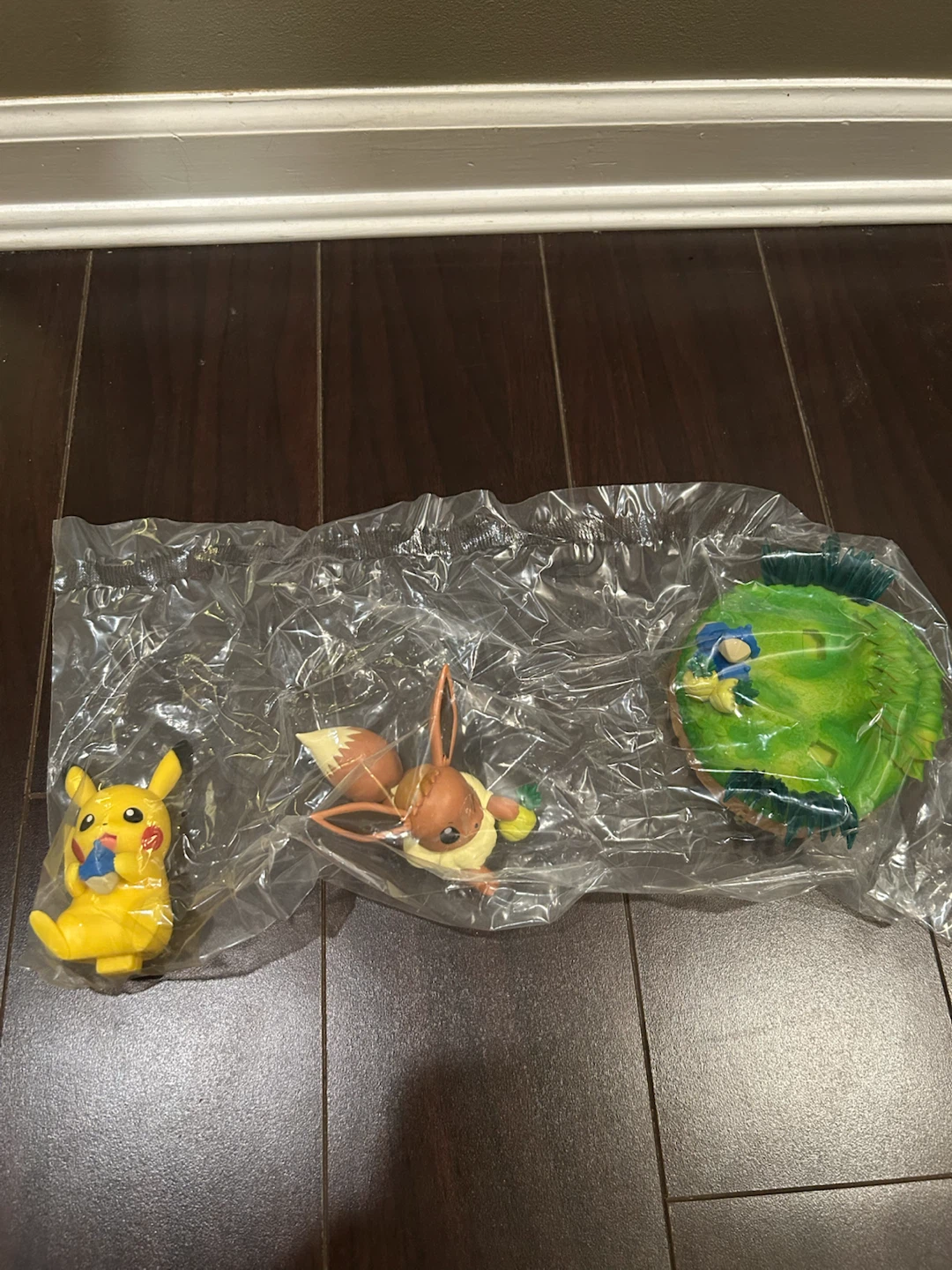 Pokemon Pikachu & Eevee Figure Set - photo 2