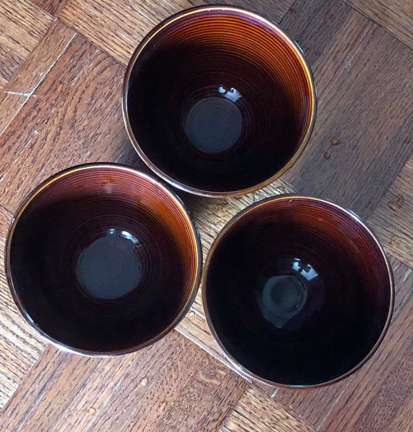 Set of 3 brown ceramic bowls