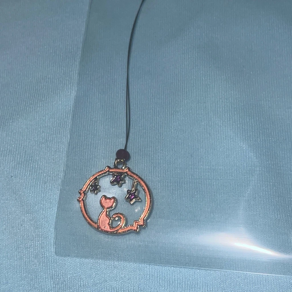 Cat and Star Pendant Necklace - photo 3