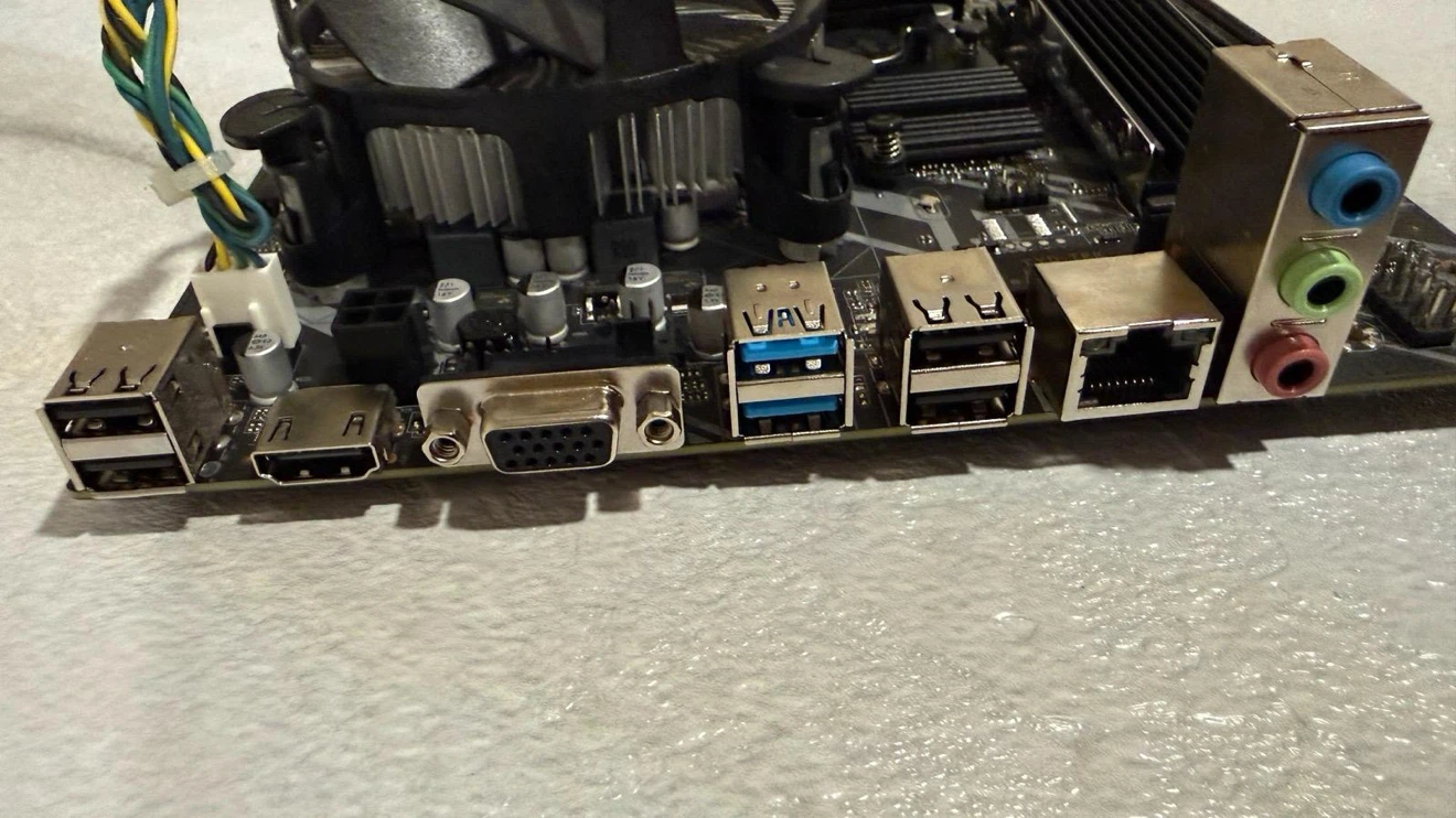 Intel Xeon Low Power NAS Bundle - B75 Board, 16GB RAM, M.2 Slot - photo 2