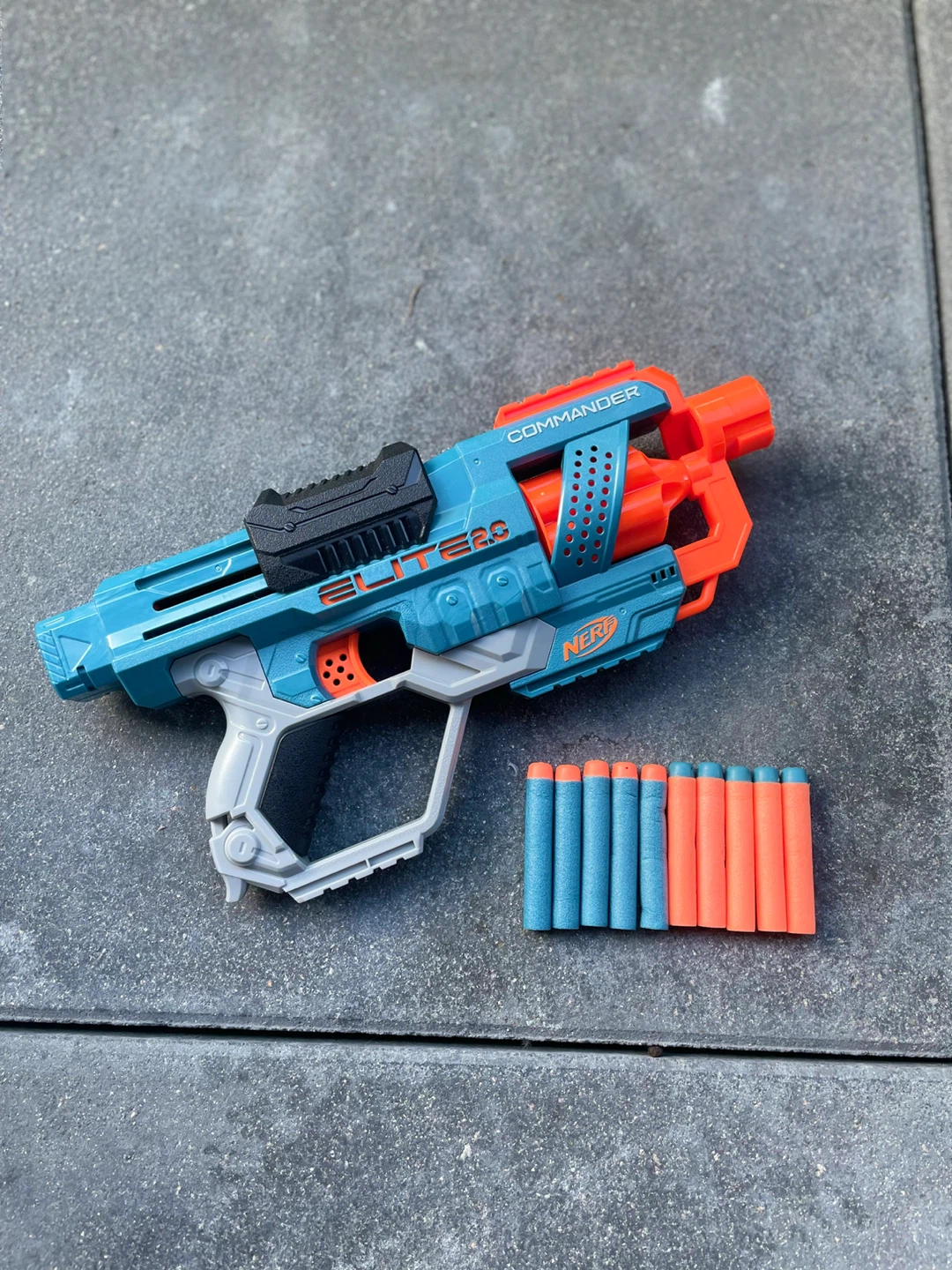 Nerf Elite 2.0 Commander Blaster with Darts