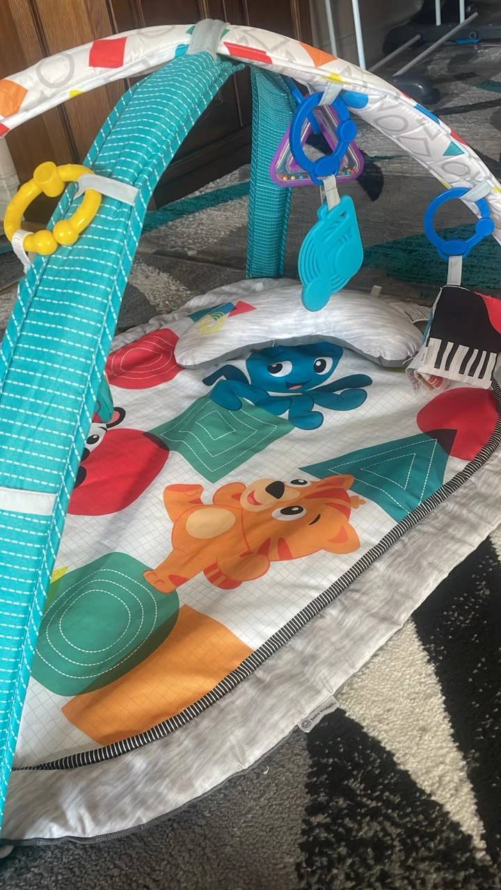 Fisher-Price Deluxe Kick & Play Piano Gym