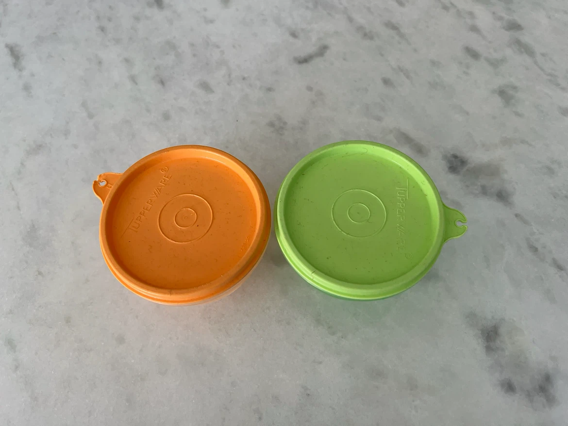 Tupperware Small Containers (2) - photo 4