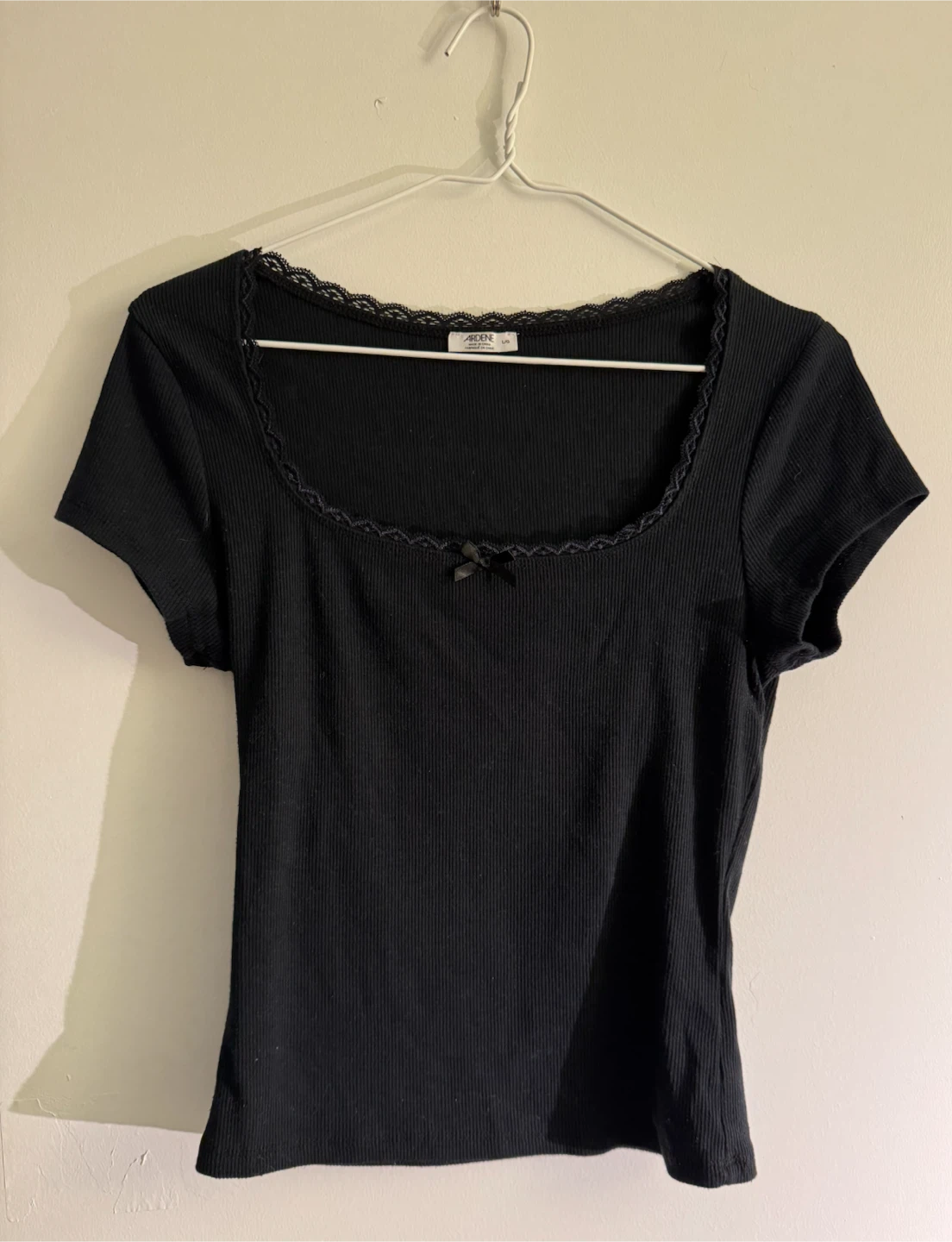 Black Ribbed Lace Trim Top - Brandy Melville - photo 2