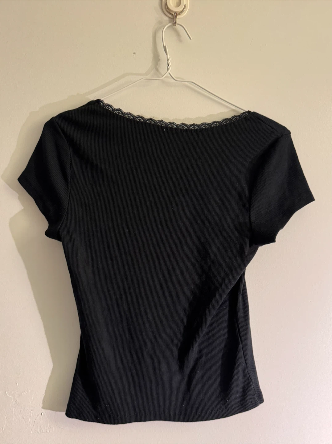 Black Ribbed Lace Trim Top - Brandy Melville - photo 3