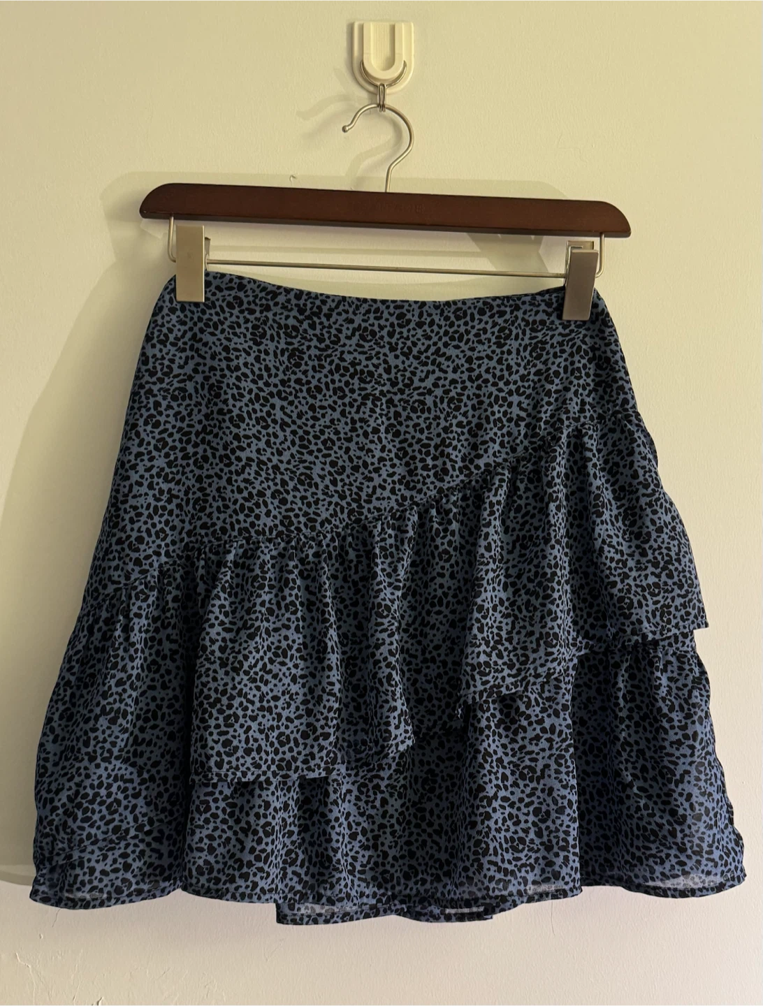 ruffled dynamite skirt
