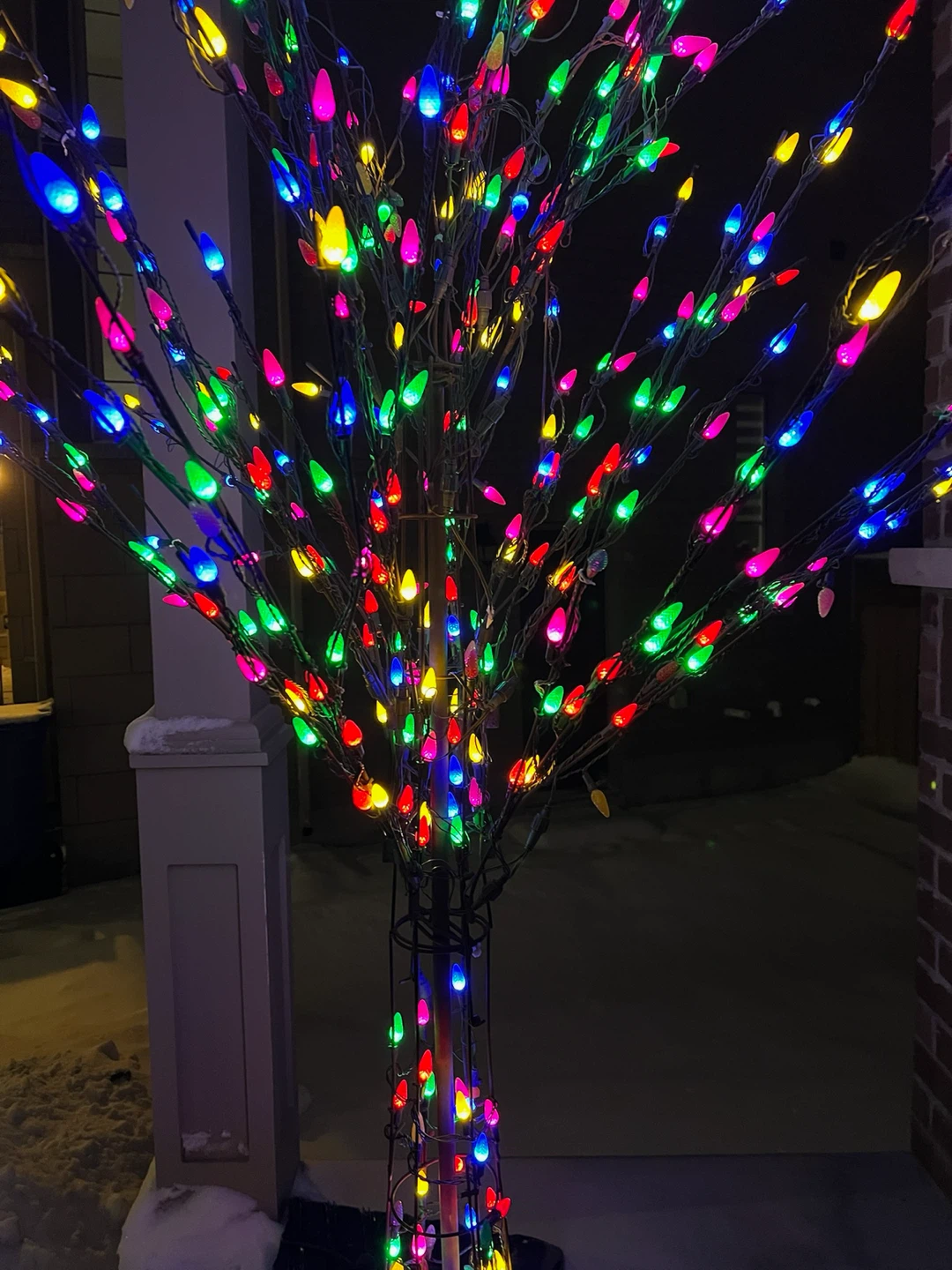 Colourful LED Light-Up Tree Decoration