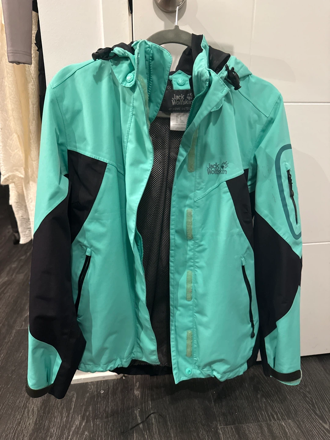 Jack Wolfskin Teal & Black Hooded Jacket - Women's M