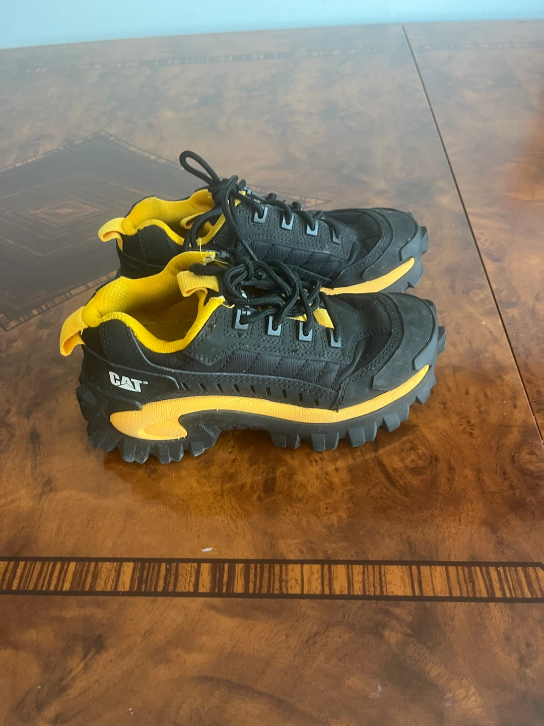 CAT Work Shoes - Black/Yellow