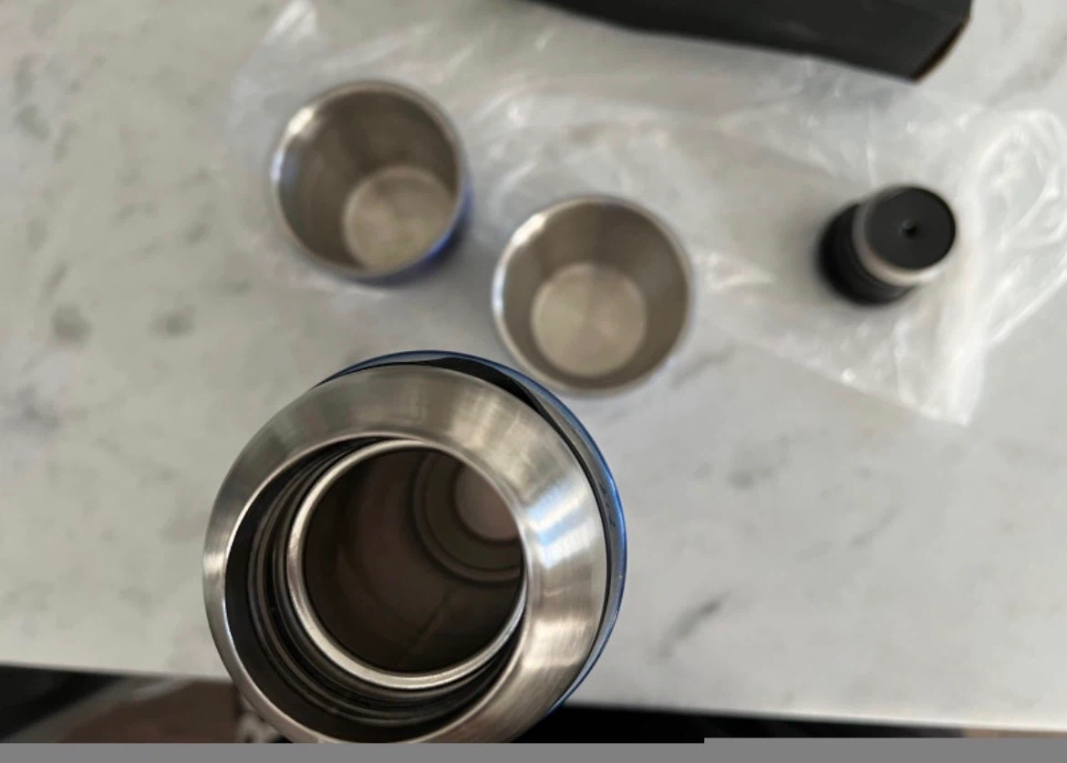 NEW Thermos with 2 Cups (brand new in box) - photo 3