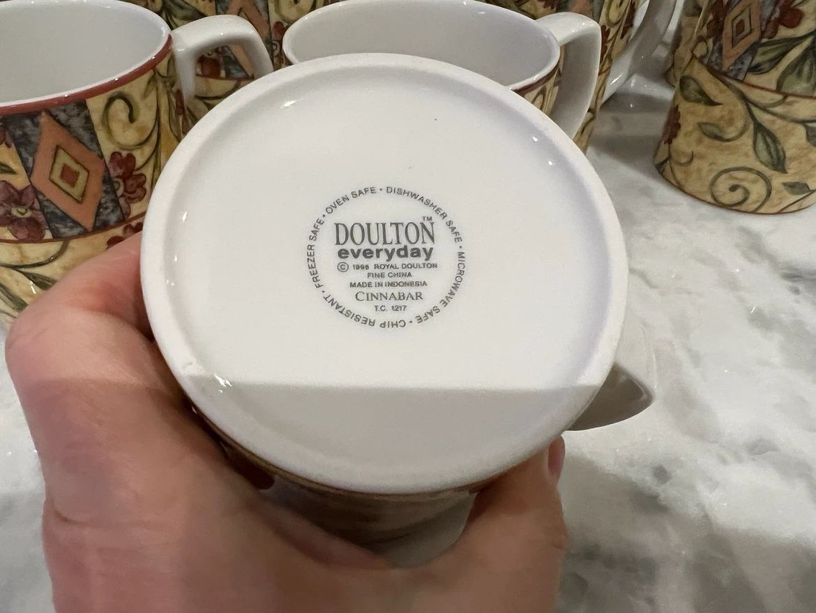 12 Royal Doulton Everyday FINE CHINA Mugs (Set of 10) - photo 2