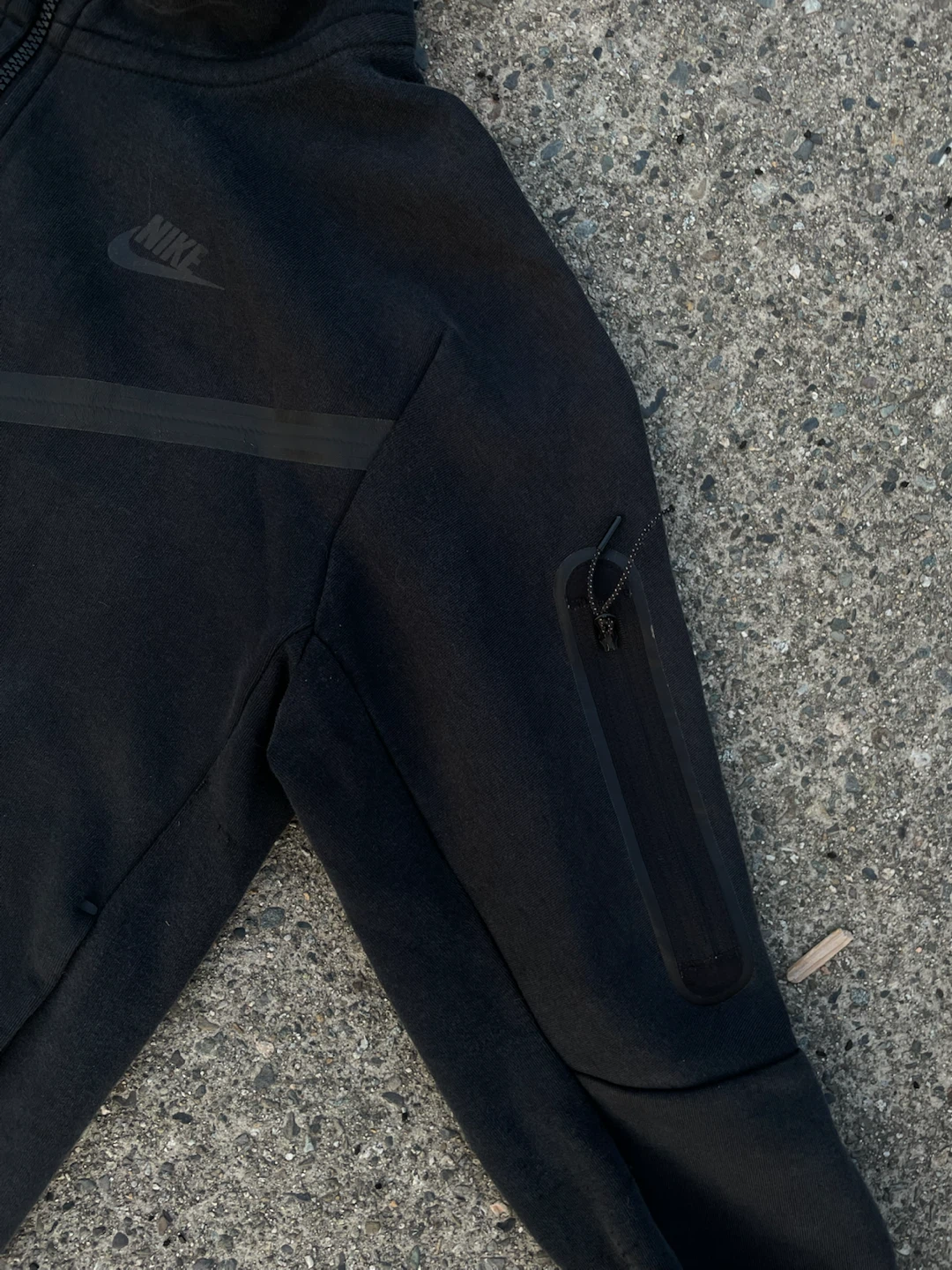 Nike Tech Fleece Full-Zip hoodie (older model) - photo 3