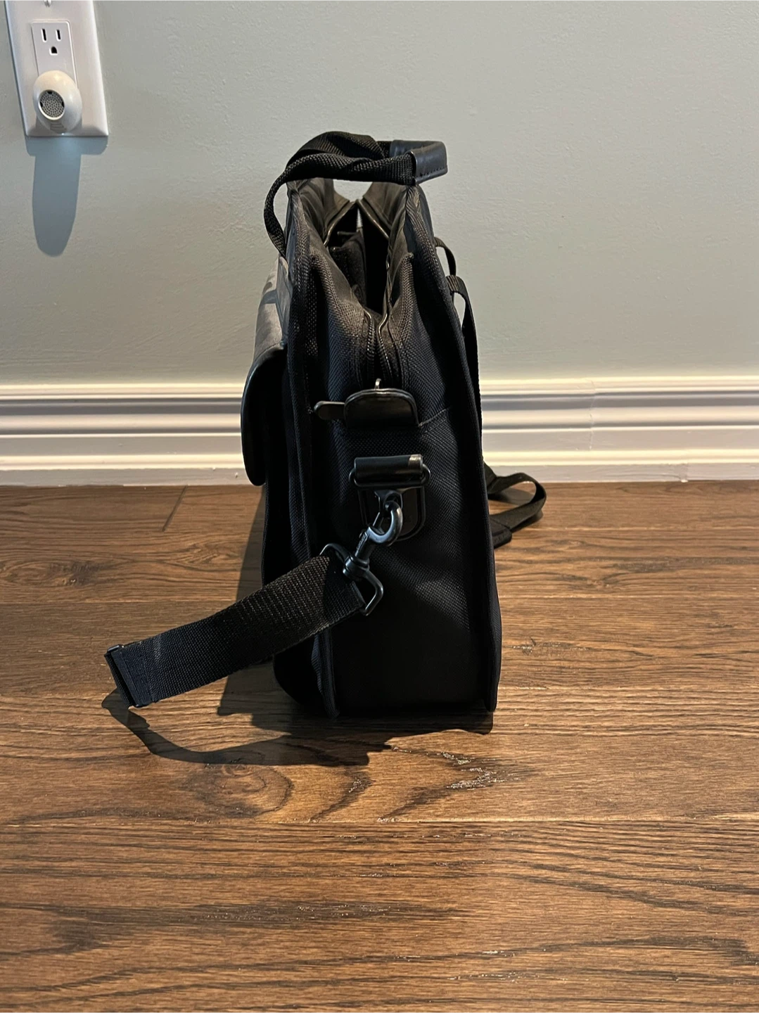 Black Laptop Bag - photo 3