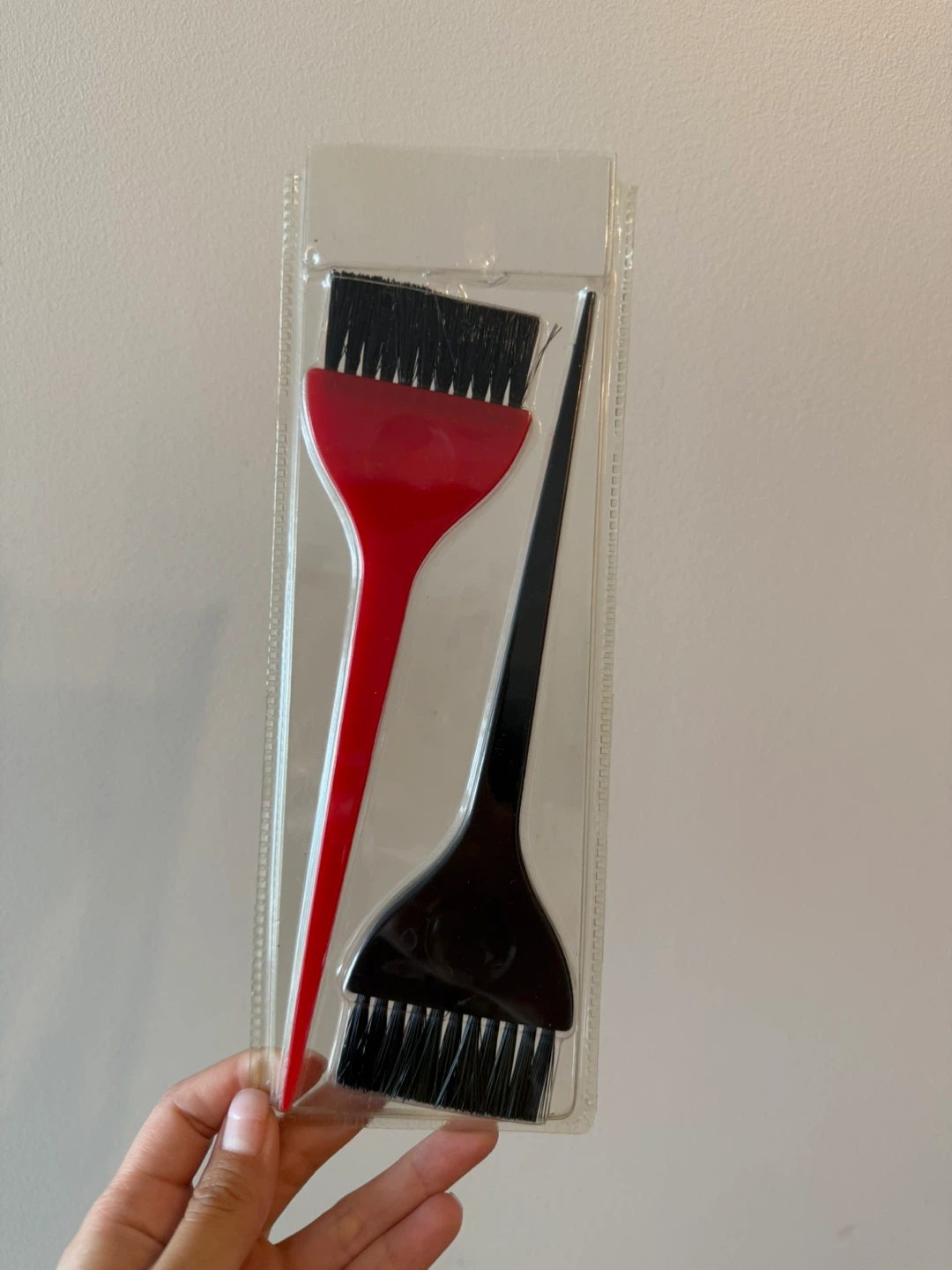 Hair dyeing brushes