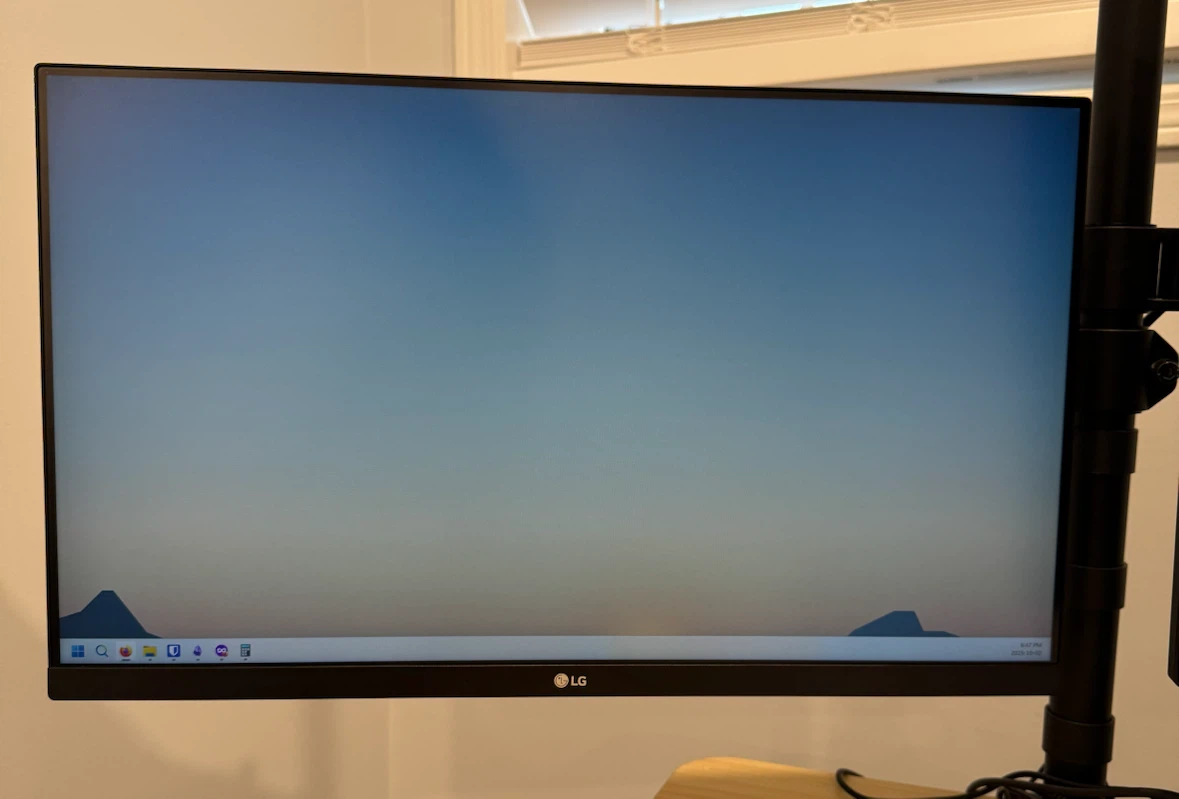 LG 24MK600 1080p Monitor