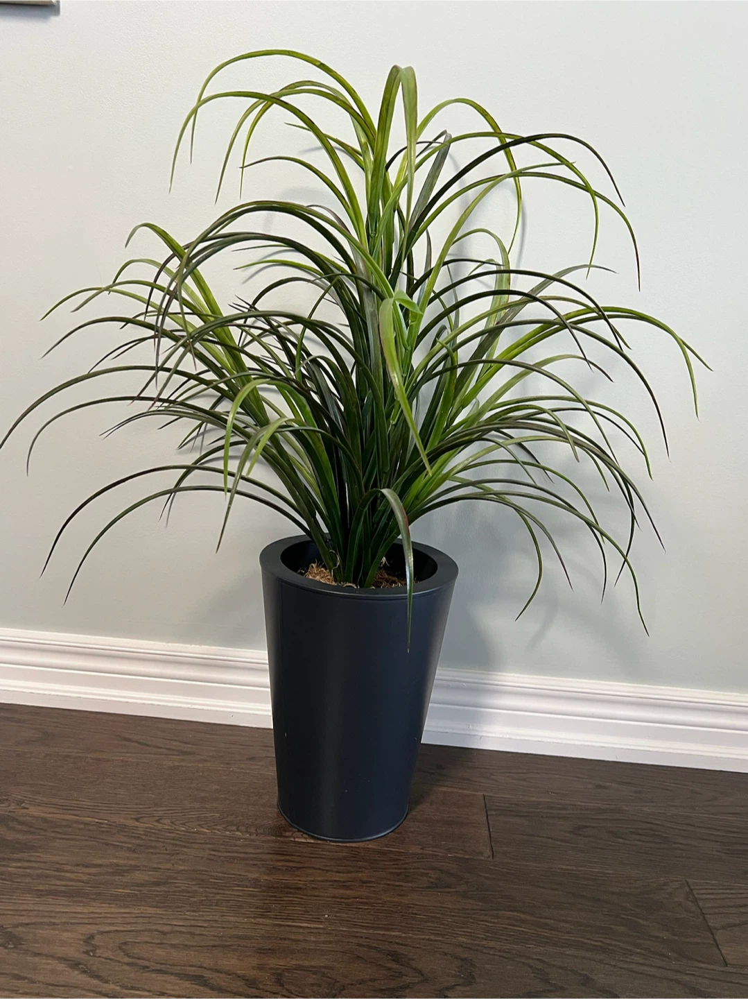 Artificial Grass Plant in Dark Grey Pot - photo 2